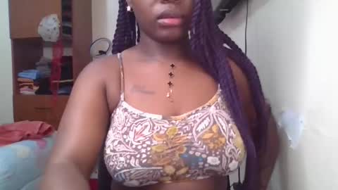 pretty_shila online show from March 31, 6:13 am