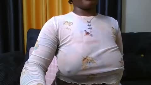 pretty_shila online show from December 19, 9:01 am