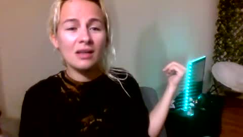 Missy  Jack online show from January 8, 10:58 pm