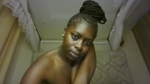 prettydulce online show from July 24, 2:42 am