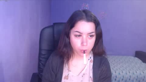 prettyjulliette online show from February 4, 12:11 pm