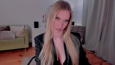 Eva online show from January 6, 1:20 am