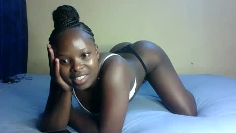 Melly online show from October 5, 6:46 pm