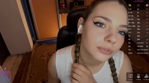 Amelia online show from January 11, 7:30 pm