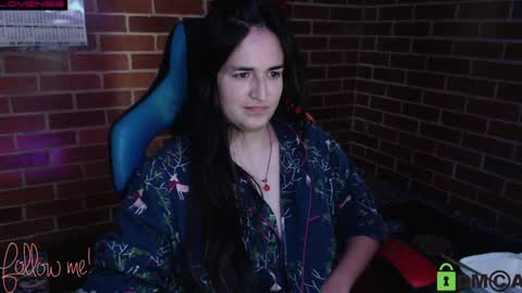 Snapshot of princesa_leia_zathur chatting on January 23, 10:22 pm Leia online show from January 23, 10:22 pm