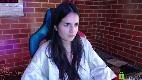Snapshot of princesa_leia_zathur chatting on January 27, 11:00 pm Leia online show from January 27, 11:00 pm