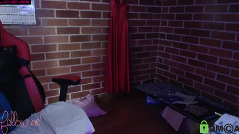 Snapshot of princesa_leia_zathur chatting on February 24, 1:52 pm Leia online show from February 24, 1:52 pm