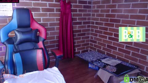Snapshot of princesa_leia_zathur chatting on January 28, 12:32 pm Leia online show from January 28, 12:32 pm