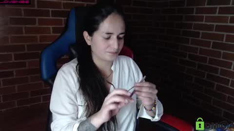 Snapshot of princesa_leia_zathur chatting on October 17, 10:13 pm Leia online show from October 17, 10:13 pm