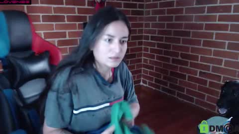Snapshot of princesa_leia_zathur chatting on October 10, 3:28 pm Leia online show from October 10, 3:28 pm