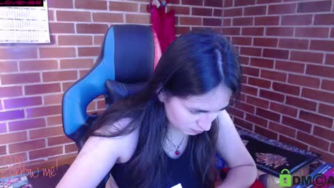 Snapshot of princesa_leia_zathur chatting on February 10, 2:16 pm Leia online show from February 10, 2:16 pm