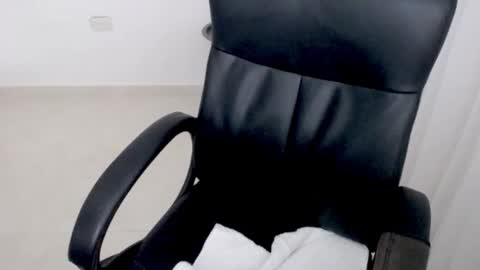 valery dollx online show from January 17, 1:13 am