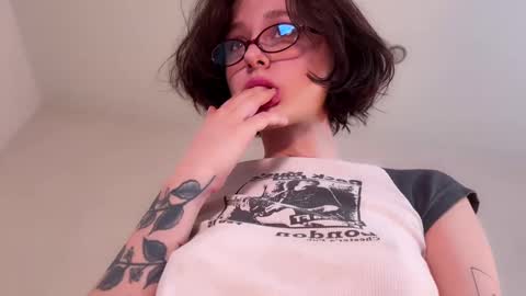Snapshot of princess_euphoria chatting on December 24, 5:27 am Kristina online show from December 24, 5:27 am