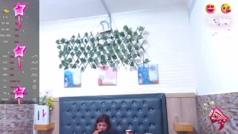 Snapshot of princess_martinez chatting on December 5, 5:50 pm Princess Martinez online show from December 5, 5:50 pm