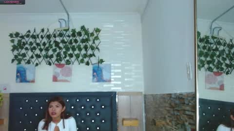 Snapshot of princess_martinez chatting on January 23, 3:32 pm Princess Martinez online show from January 23, 3:32 pm