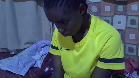 Snapshot of princess_scovia chatting on September 21, 6:12 am princess_scovia online show from September 21, 6:12 am