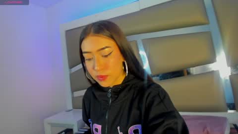 princess_tokyo_ online show from January 27, 12:37 pm