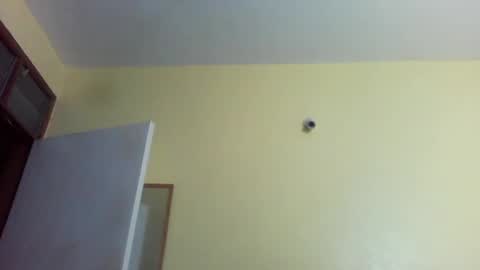 Snapshot of princessmiles2 chatting on March 6, 10:04 pm phelly online show from March 6, 10:04 pm