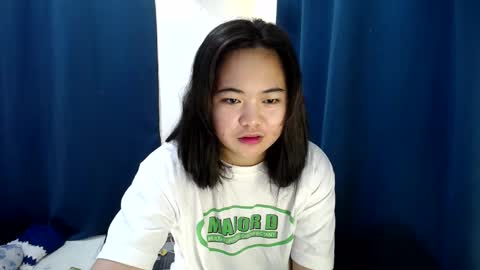 Snapshot of princessnaughty69 chatting on December 10, 2:39 pm SweetyHeart online show from December 10, 2:39 pm