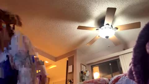 princessreignxo online show from October 3, 3:22 am