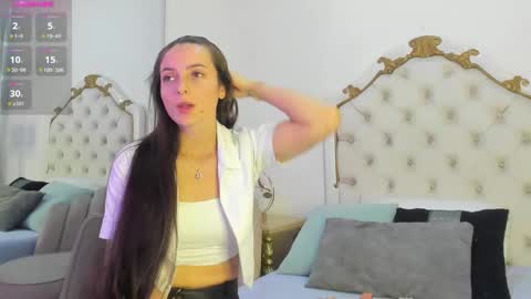 Snapshot of princsgirl_ chatting on January 19, 7:37 pm Marcela online show from January 19, 7:37 pm