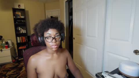 Snapshot of productivepussy chatting on October 12, 3:09 am ProductivePorn online show from October 12, 3:09 am