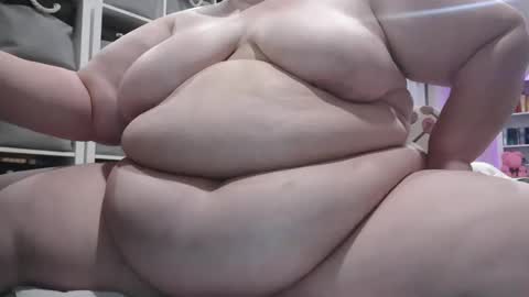 Puggie -  online show from January 21, 11:46 am