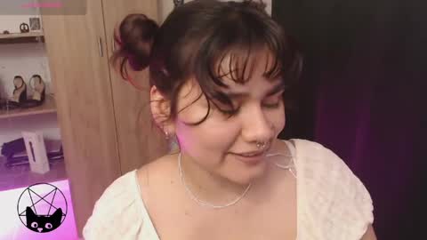 Mari online show from April 27, 2:19 am