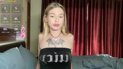 Lina online show from April 30, 3:23 am