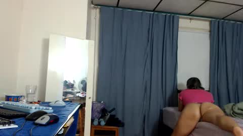 putiputi4u online show from June 7, 7:04 am