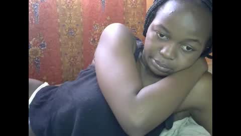 queen_banice online show from October 10, 11:59 am