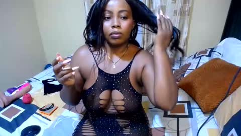 QUEEN  DOLY online show from May 14, 2:39 am