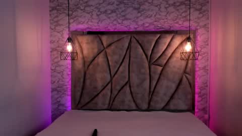 Snapshot of queen_perla_ chatting on January 30, 11:55 am online show from January 30, 11:55 am