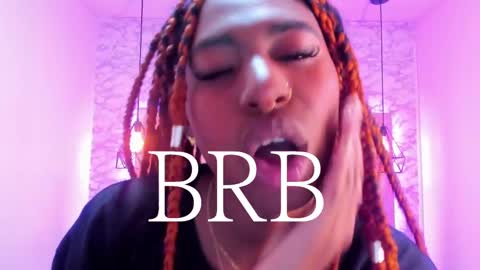 Snapshot of queen_perla_ chatting on January 22, 10:17 pm online show from January 22, 10:17 pm