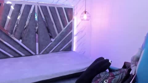 Snapshot of queen_perla_ chatting on September 10, 11:21 am online show from September 10, 11:21 am