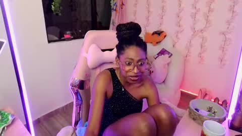   online show from December 18, 11:31 pm