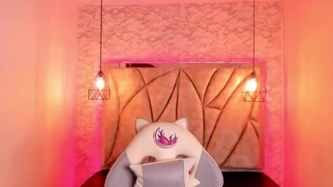 Snapshot of queen_perla_ chatting on March 9, 11:56 pm online show from March 9, 11:56 pm
