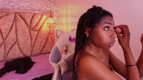   online show from November 15, 12:17 pm