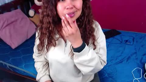 Queenamazon  online show from February 22, 1:39 am