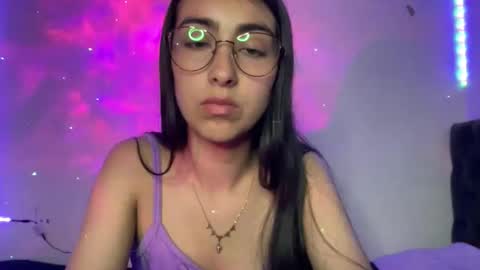 queenbyte_18 online show from March 31, 4:56 am