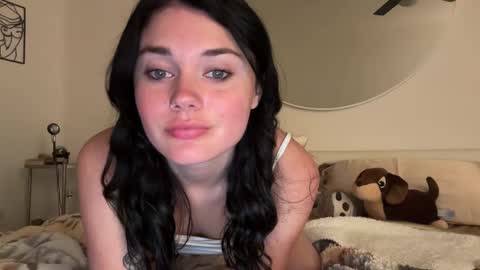 Snapshot of queencassidyy chatting on March 4, 2:17 am Cassidy online show from March 4, 2:17 am