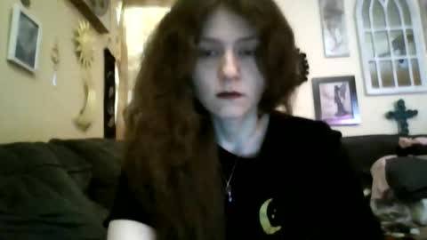 queencrimsonlvx online show from June 14, 3:08 am