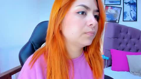 Snapshot of queengrett chatting on October 16, 6:54 pm Queen online show from October 16, 6:54 pm