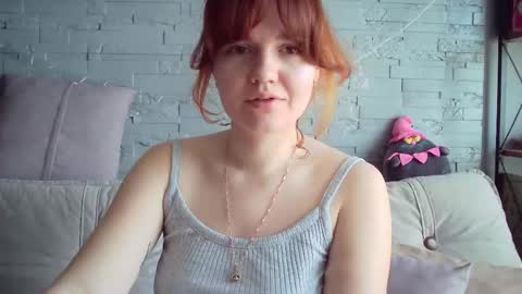 QueenOfModels online show from March 12, 6:07 am