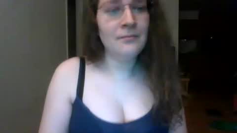 queenofthenights online show from February 8, 11:18 pm