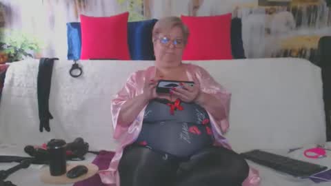 QueenPammy online show from November 21, 11:01 am