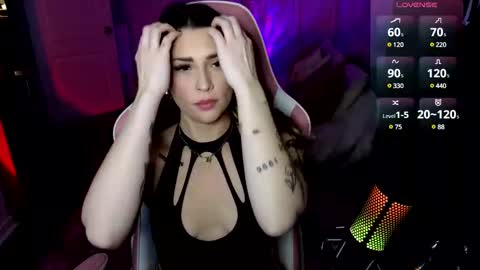 Snapshot of queenx_lexy chatting on January 8, 9:44 pm queenx_lexy online show from January 8, 9:44 pm