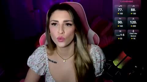 Snapshot of queenx_lexy chatting on January 5, 7:39 pm queenx_lexy online show from January 5, 7:39 pm