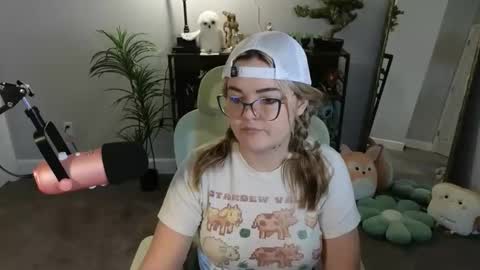 Bri online show from November 27, 4:04 am