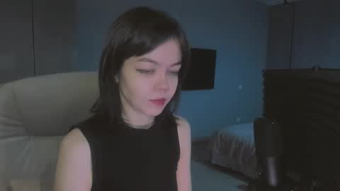 quietluxury online show from December 19, 10:29 am